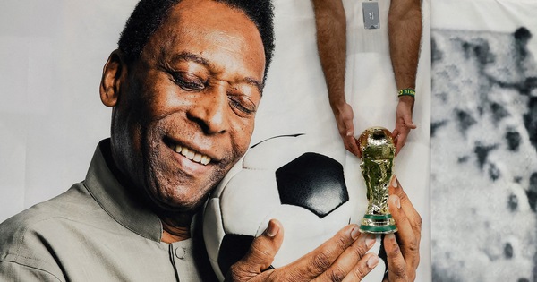 Vua bóng đá Pelé gửi tin nhắn: "Tôi ổn, mọi người hãy bình tĩnh và tích cực!" - Tuổi Trẻ trực tuyến