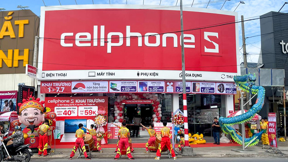 CellphoneS mừng khai trương cửa hàng mới tại Thuận An, Bình Dương với loạt khuyến mãi hấp dẫn